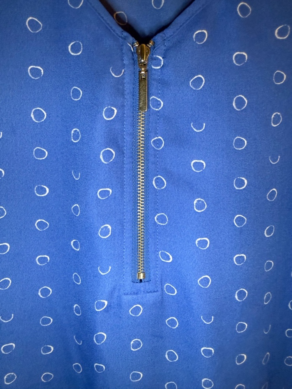 Apt. 9 Royal Blue Short Sleeve Zip-Front Blouse with Dot Print - Picture 3 of 4